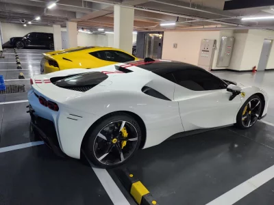 Ferrari SF90