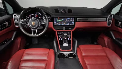 Porsche CAYENNE