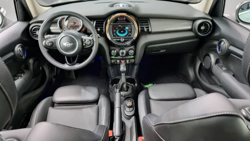 MINI Hatch