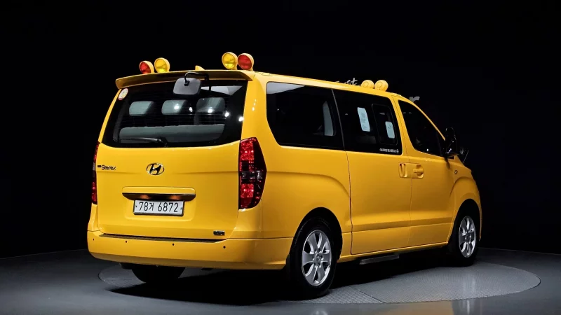 Hyundai Starex