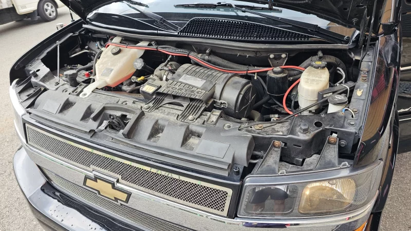 Chevrolet Express Van