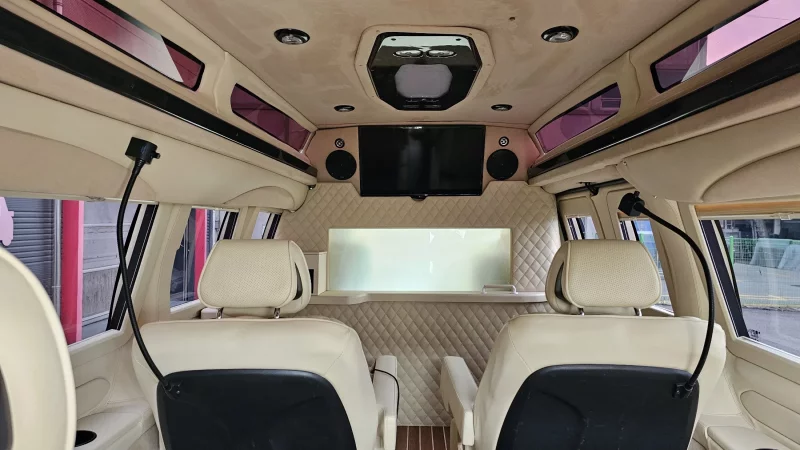 Chevrolet Express Van