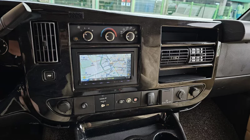 Chevrolet Express Van