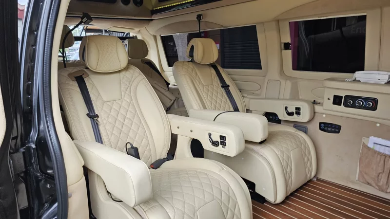 Chevrolet Express Van