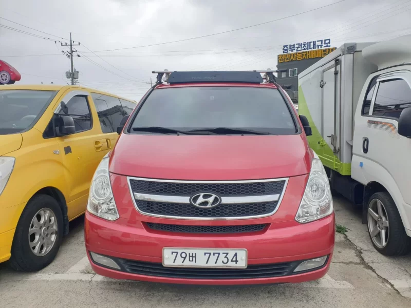 Hyundai Starex
