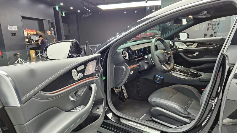 Mercedes-Benz AMG GT