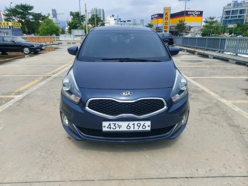Kia Carens