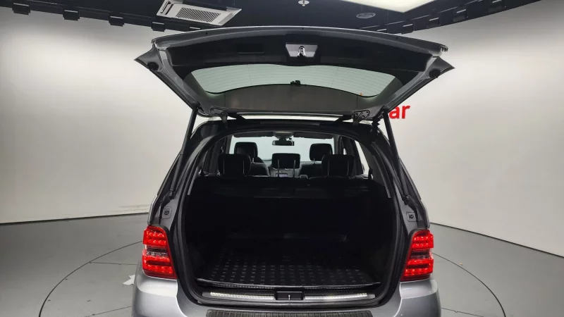 Mercedes-Benz M-class