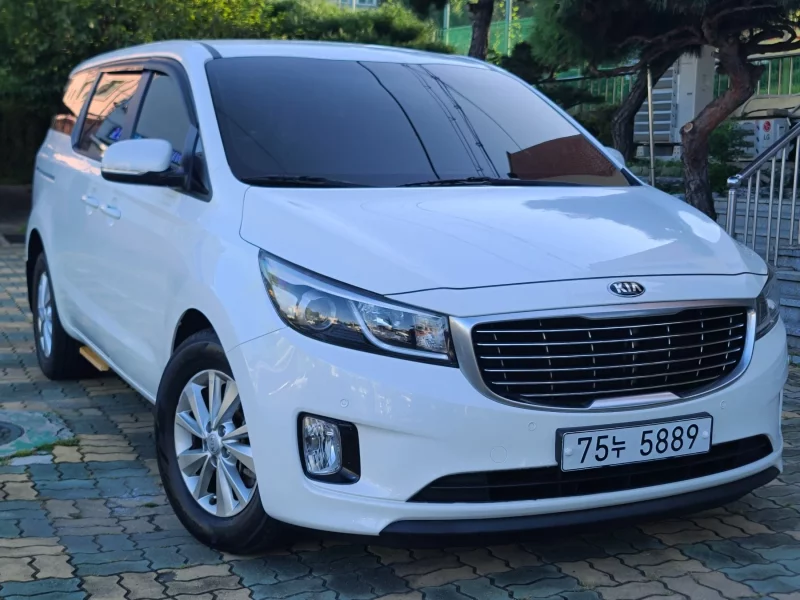 Kia Carnival