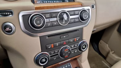 Land Rover DISCOVERY