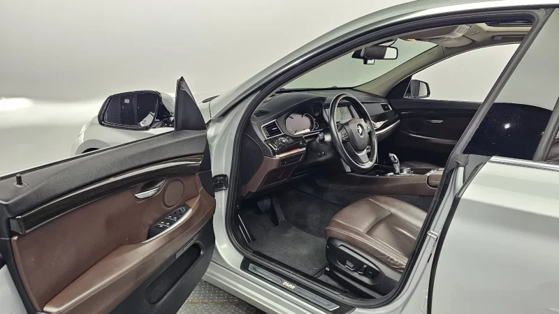 BMW 5-Series Gran Turismo