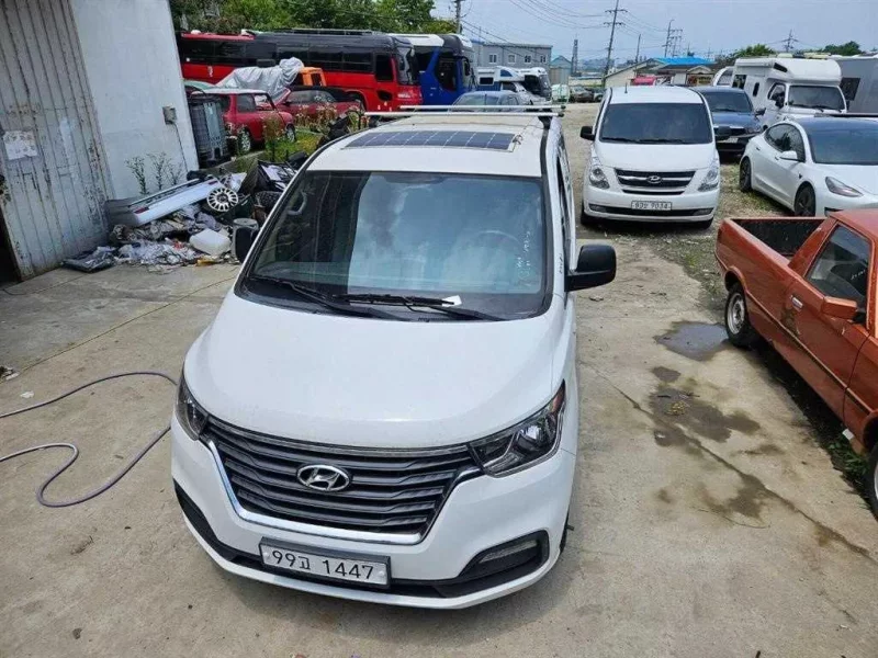 Hyundai Starex