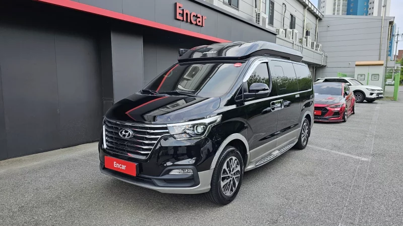 Hyundai Starex