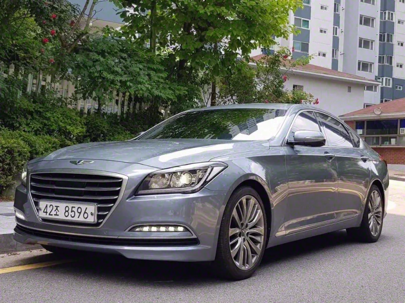 Hyundai Genesis