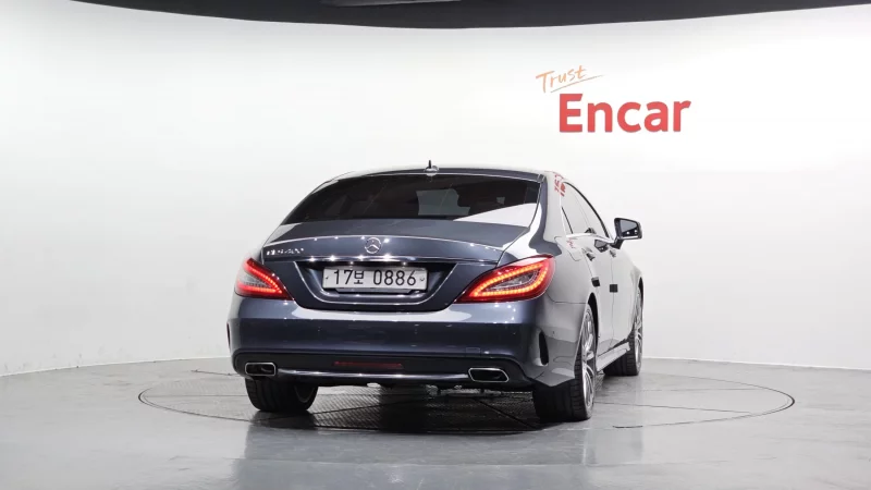 Mercedes-Benz CLS-Class