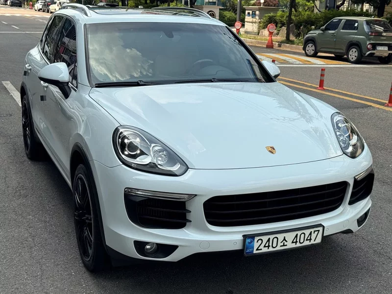 Porsche CAYENNE