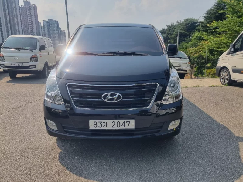 Hyundai Starex