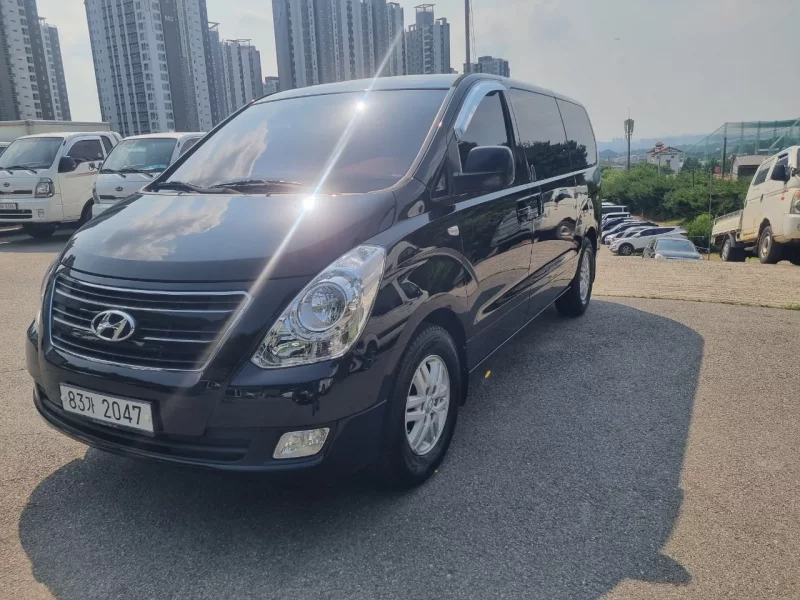Hyundai Starex