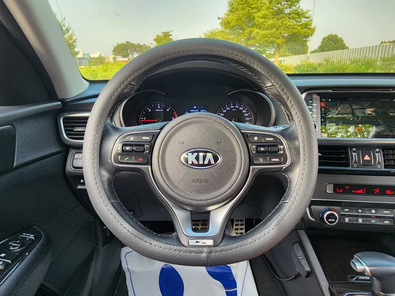Kia K5