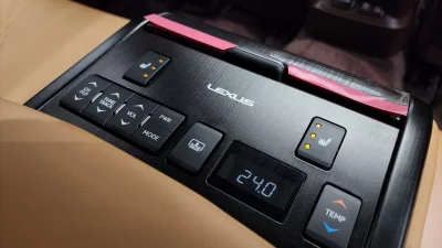 Lexus ES