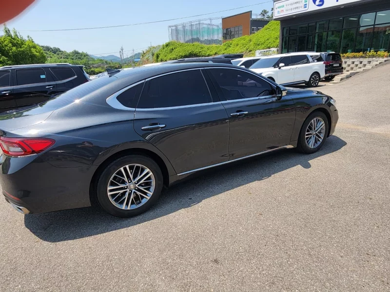 Hyundai Grandeur