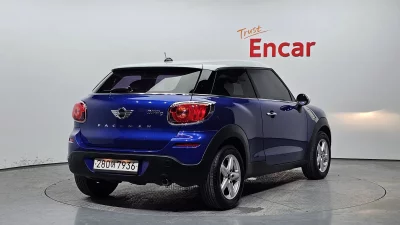 MINI Paceman