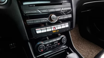 Infiniti Q30