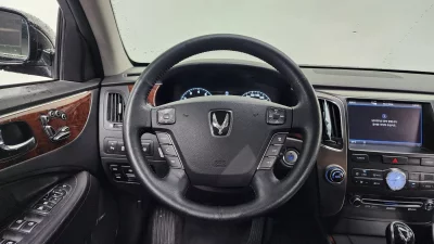 Hyundai Equus