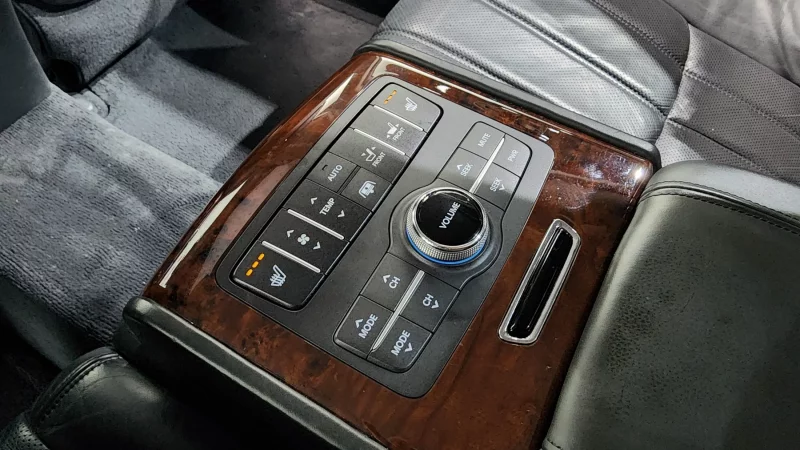 Hyundai Equus