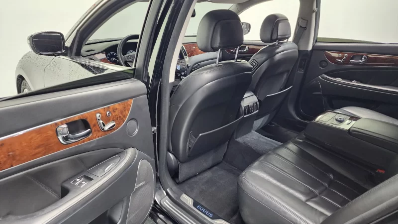 Hyundai Equus