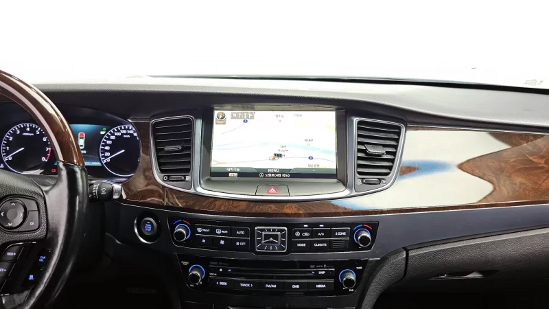 Hyundai Equus