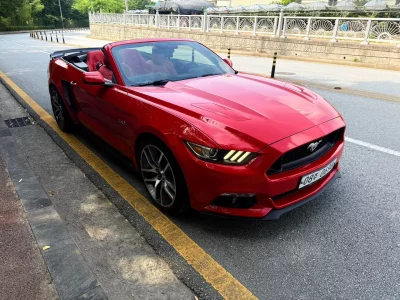 Ford MUSTANG