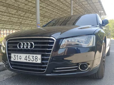 Audi A8