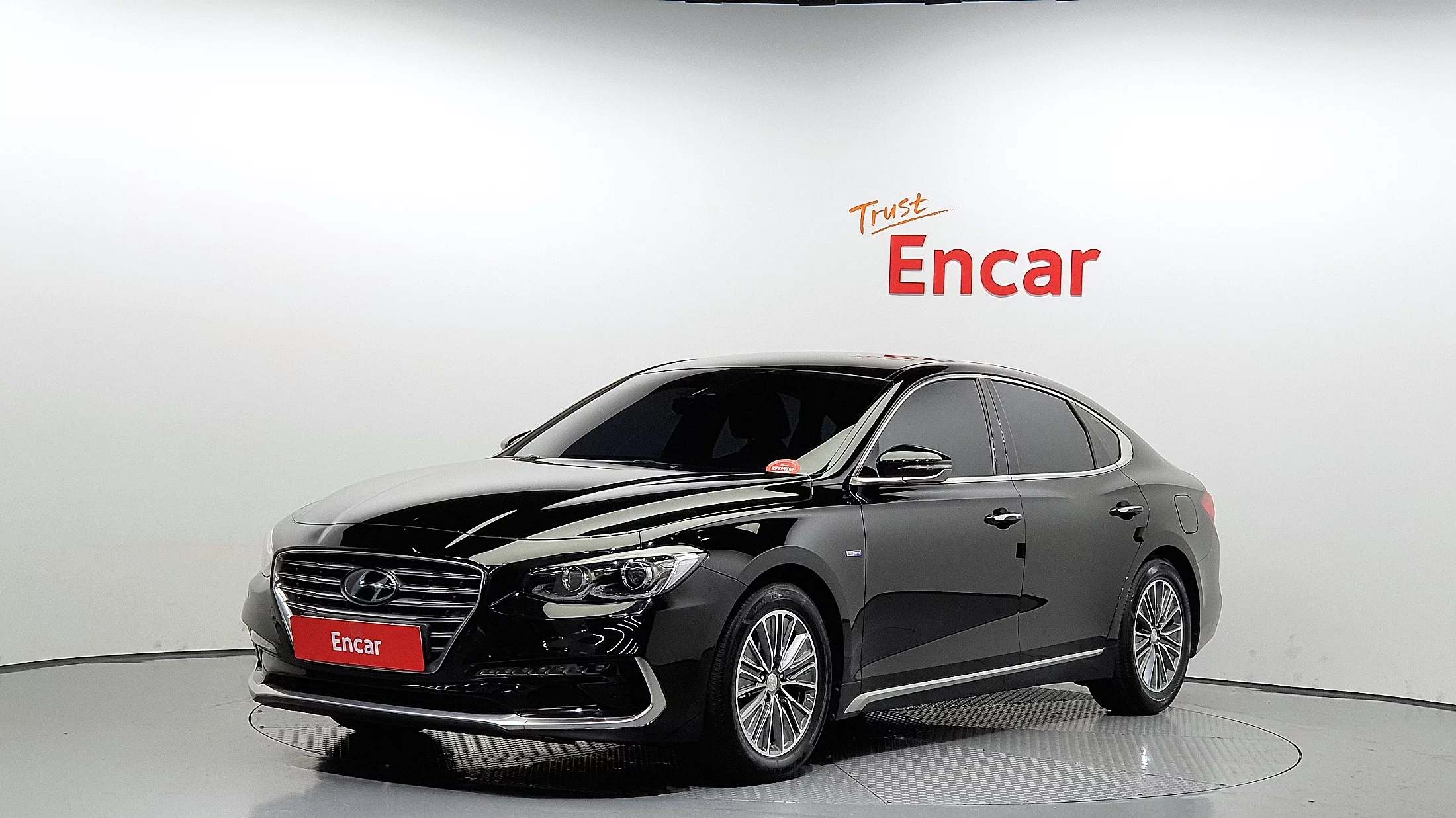 Hyundai Grandeur 2019 г. лот №32255386 из Кореи, цены с доставкой во  Владивосток.