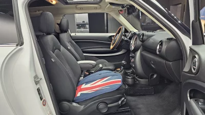 MINI Paceman