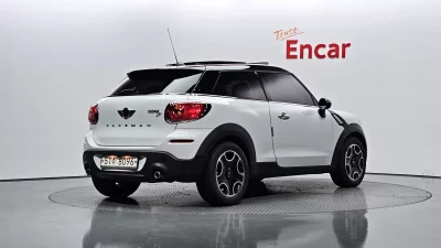 MINI Paceman