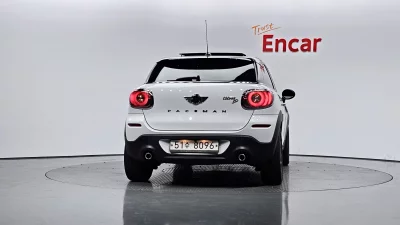 MINI Paceman