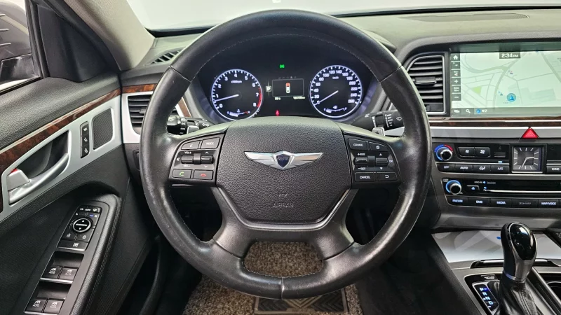 Hyundai Genesis
