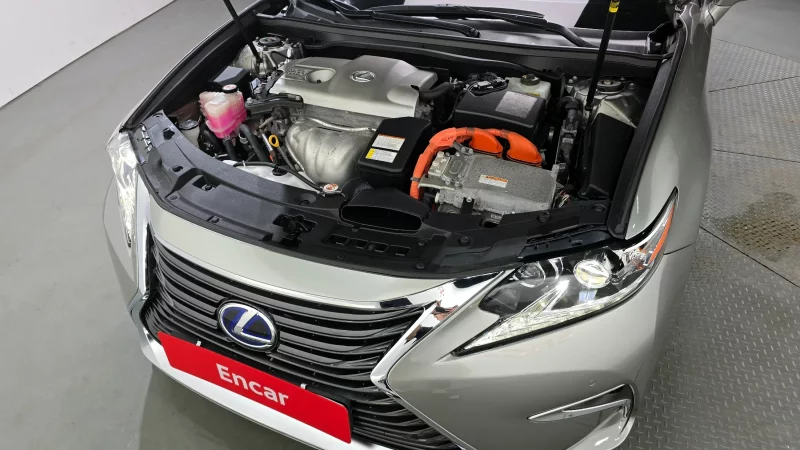 Lexus ES300h