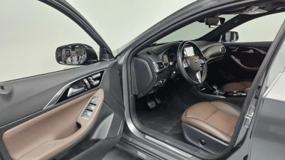 Infiniti Q30
