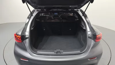 Infiniti Q30