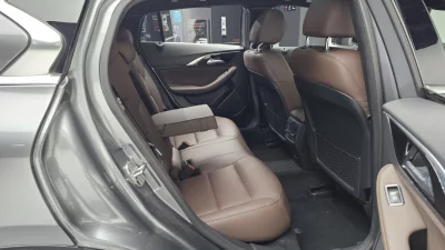 Infiniti Q30