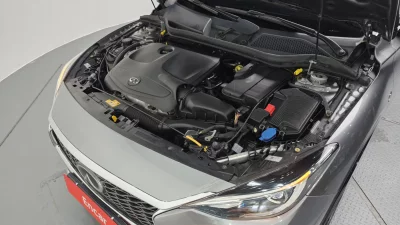 Infiniti Q30
