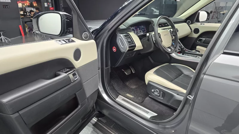 Land Rover RANGE ROVER SPORT