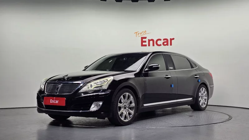 Hyundai Equus