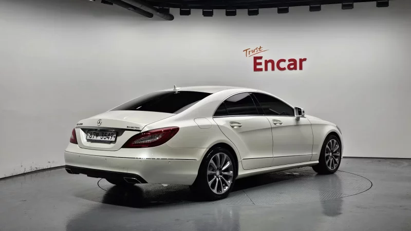 Mercedes-Benz CLS-Class