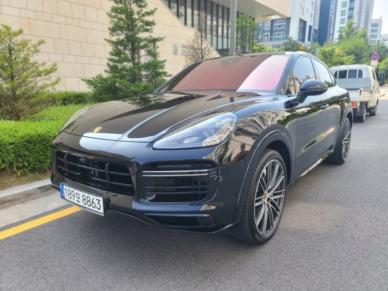 Porsche CAYENNE