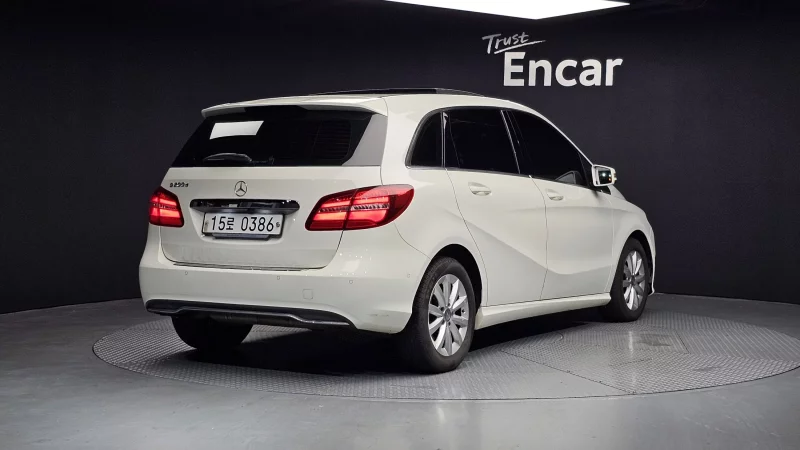 Mercedes-Benz B-Class