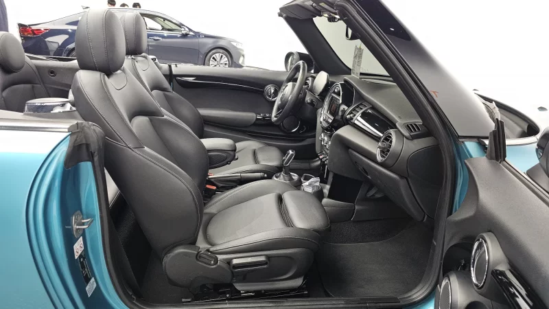 MINI Cooper Convertible