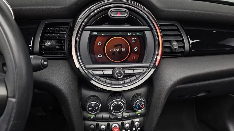 MINI Cooper Convertible